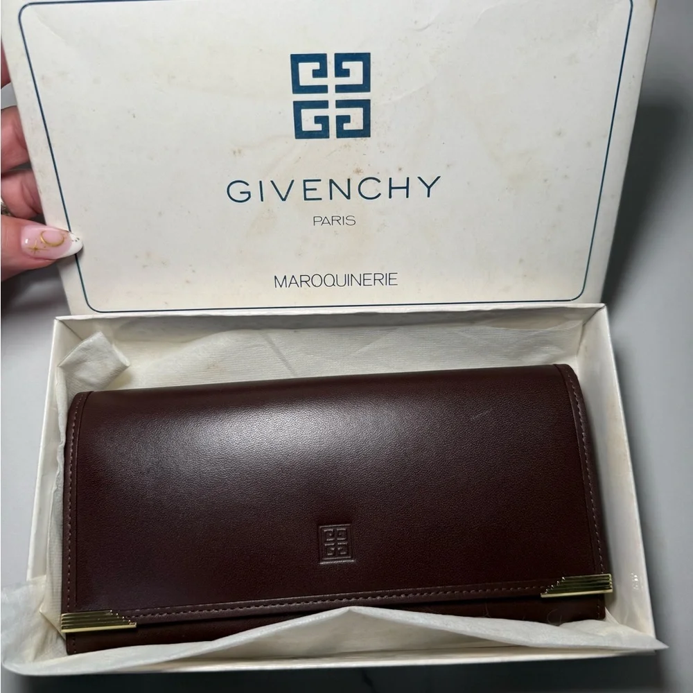 VTG Authentic Givenchy Long Leather Kiss-Snap WALLET, With COA